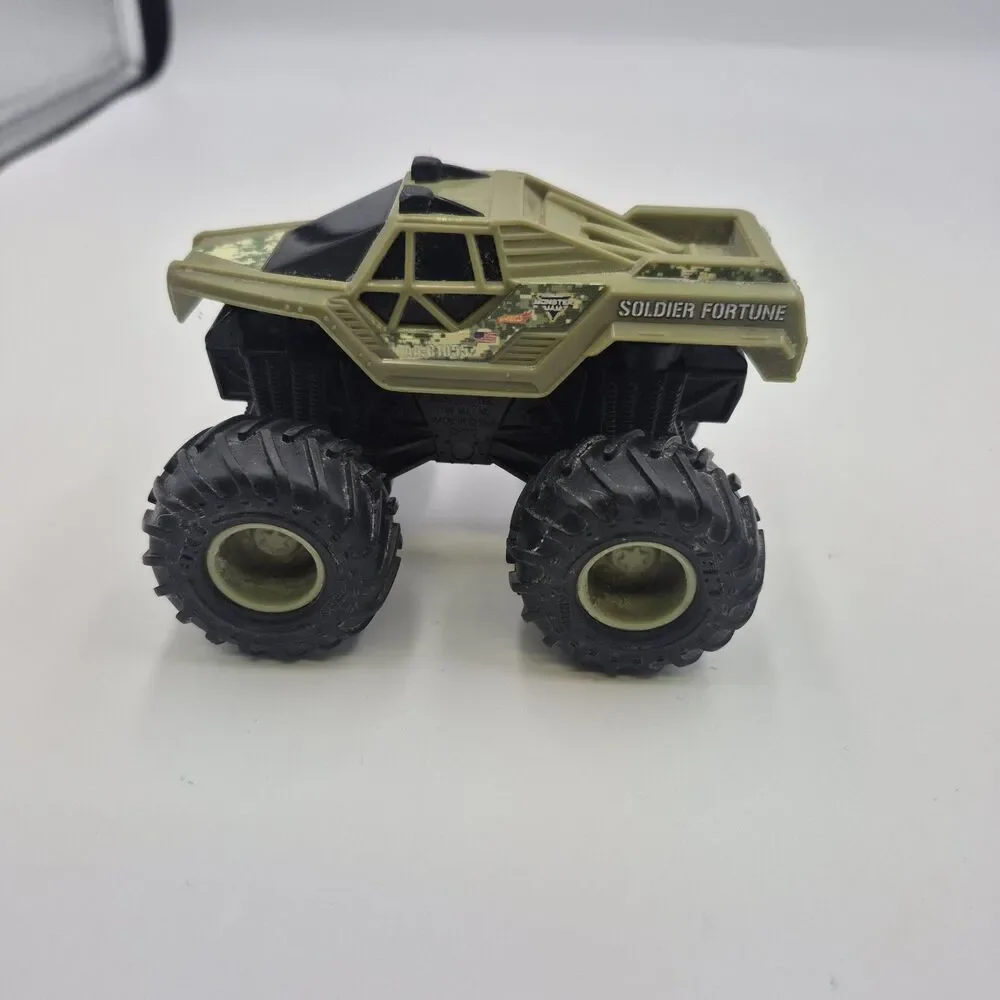 Hot Wheels Monster Jam Rev-N-Go Monster Truck Lot of 5